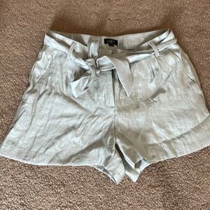 Champagne dress shorts - Loft 4P
